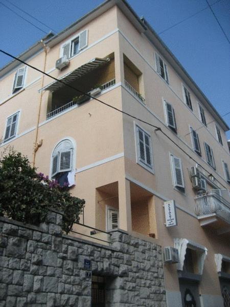 Guesthouse Vrlic Split Exterior photo