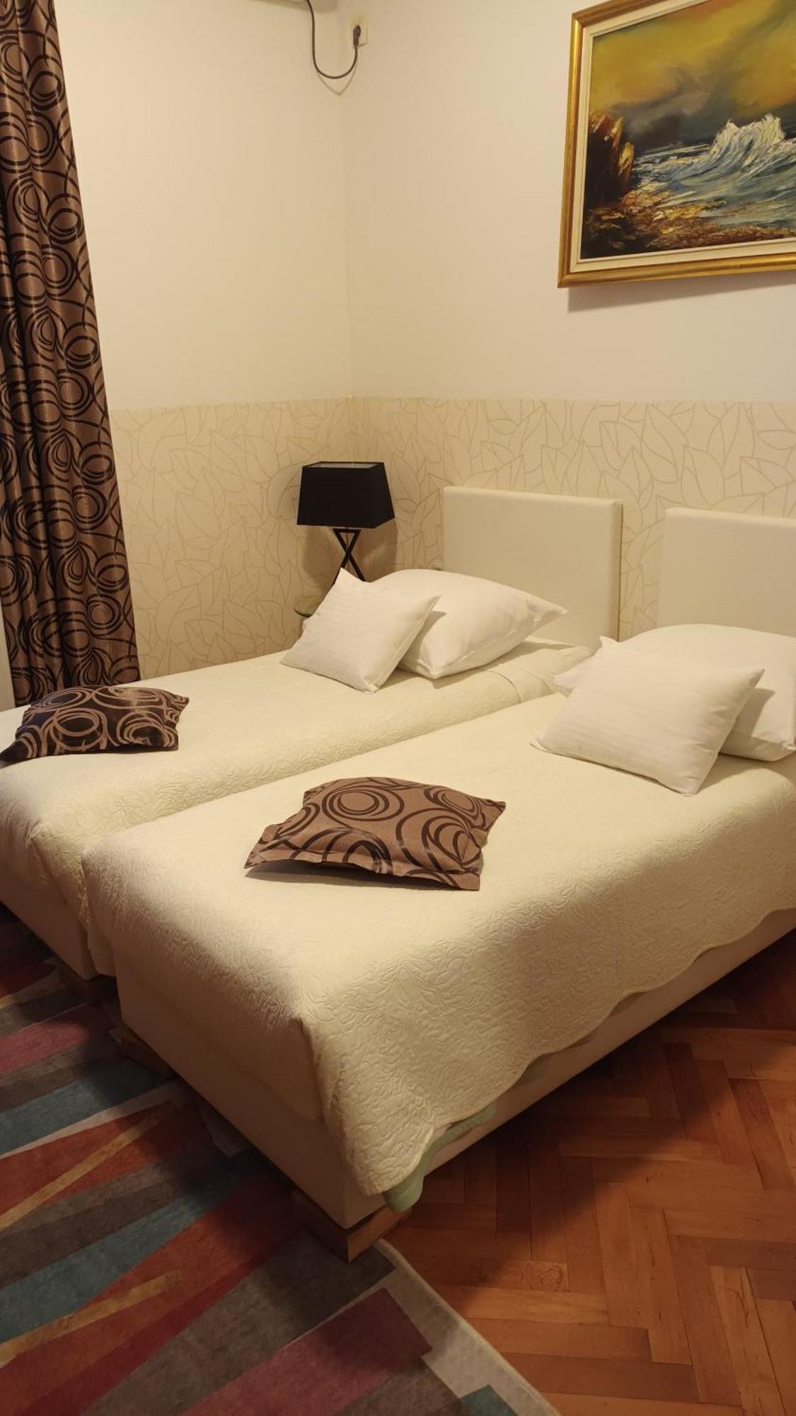 Guesthouse Vrlic Split Exterior photo