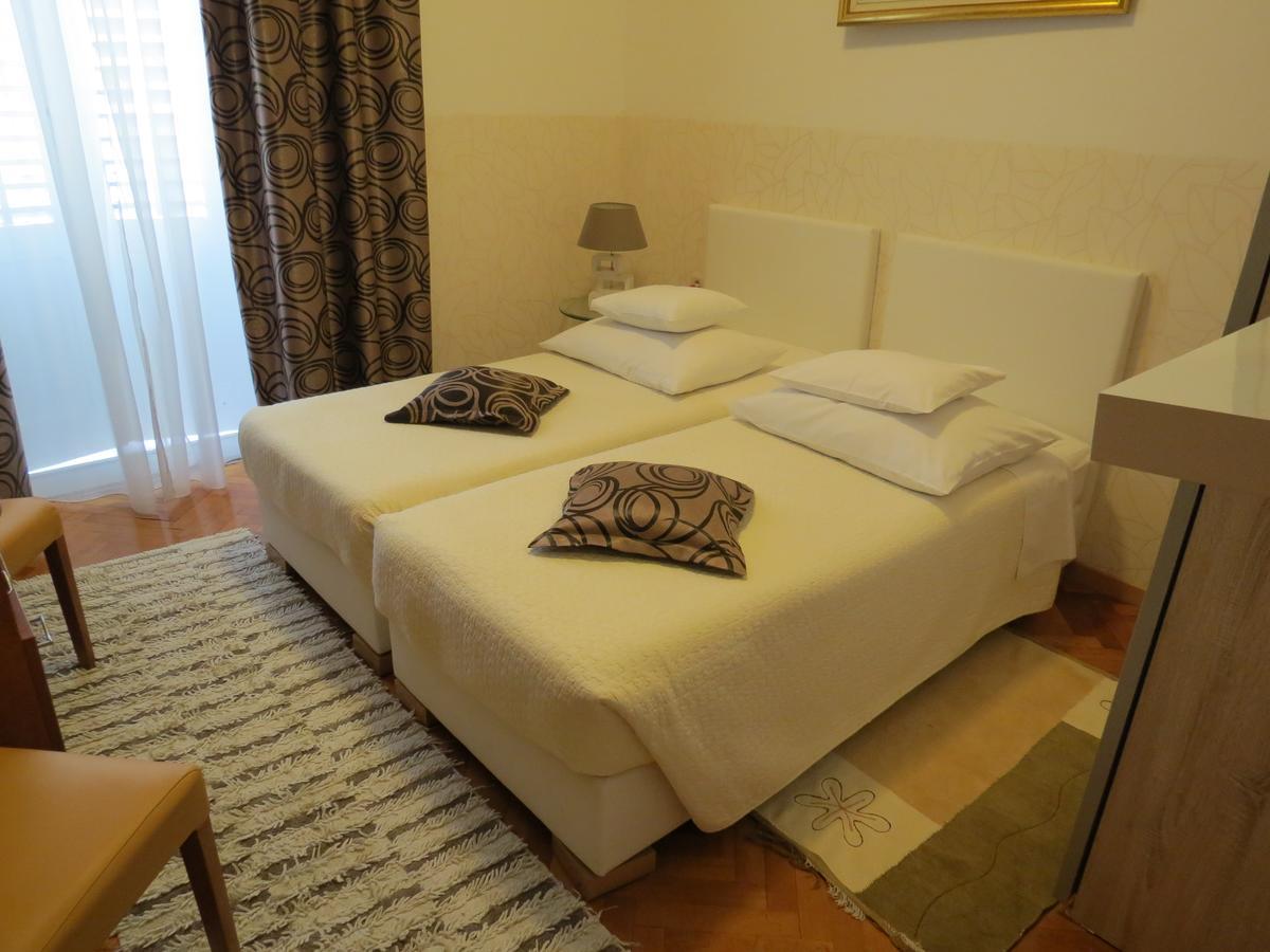 Guesthouse Vrlic Split Exterior photo